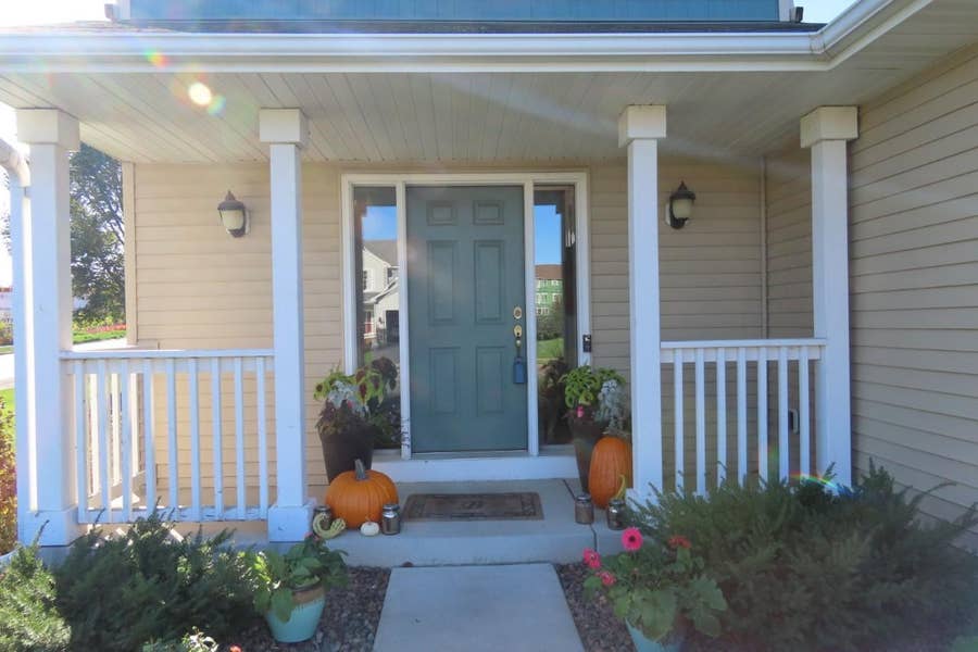 Property photo for 1107 Danube Avenue, Shakopee, MN