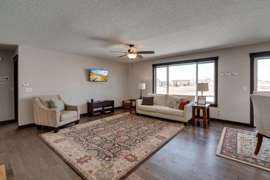 Property photo for 1430 Overlook Dr, Elko New Market, MN