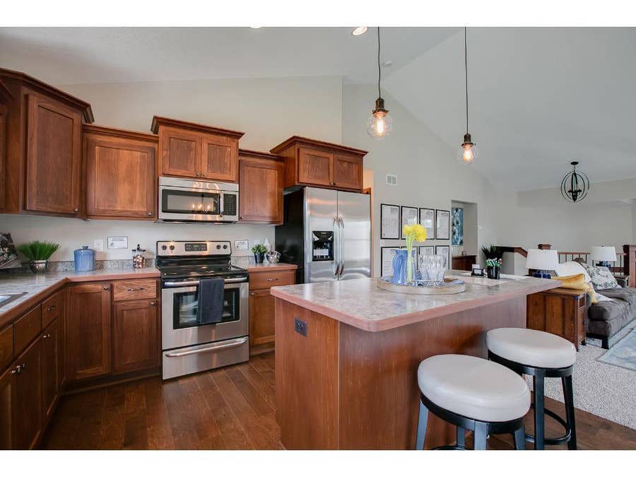 Property photo for 6483 Crosby Avenue, Inver Grove Heights, MN