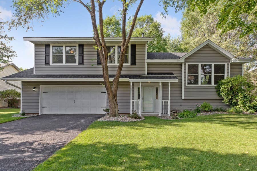 Property photo for 3949 88th Avenue NE, Blaine, MN