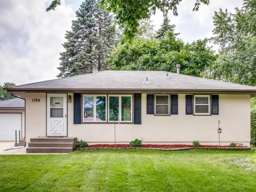 Property photo for 1368 Guthrie Avenue N, Oakdale, MN