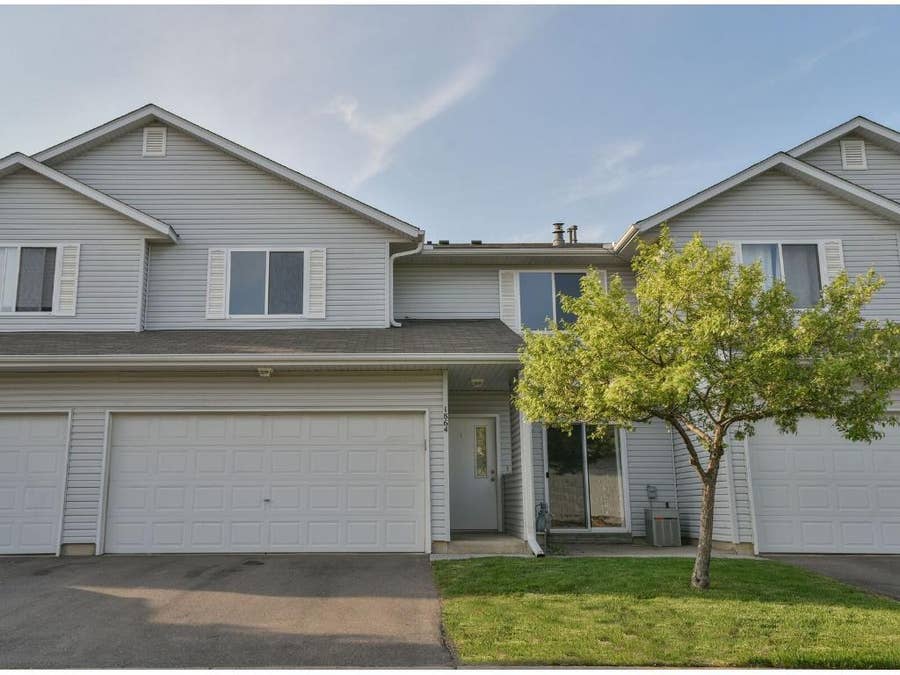 Property photo for 1864 Parkway Avenue, Shakopee, MN