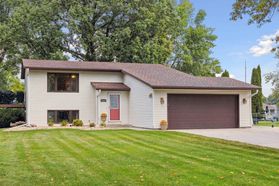 Property photo for 637 Schilling Circle NW, Forest Lake, MN
