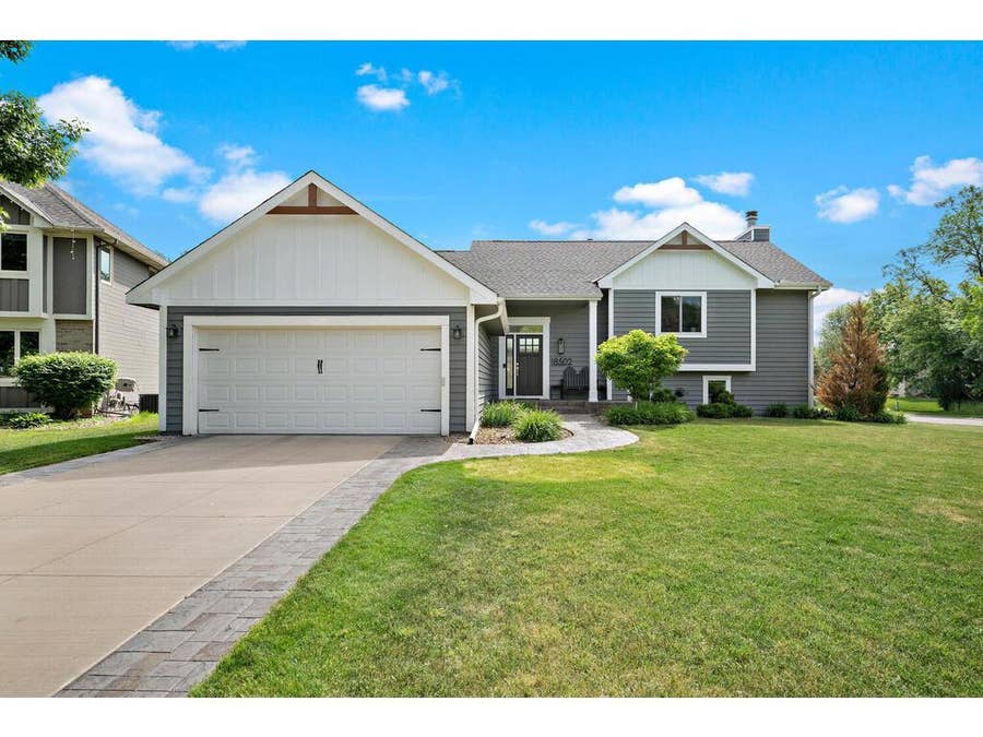 Property photo for 18502 Schroeder Place, Eden Prairie, MN