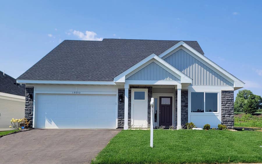 Property photo for 19053 Cloverleaf Way, Farmington, MN