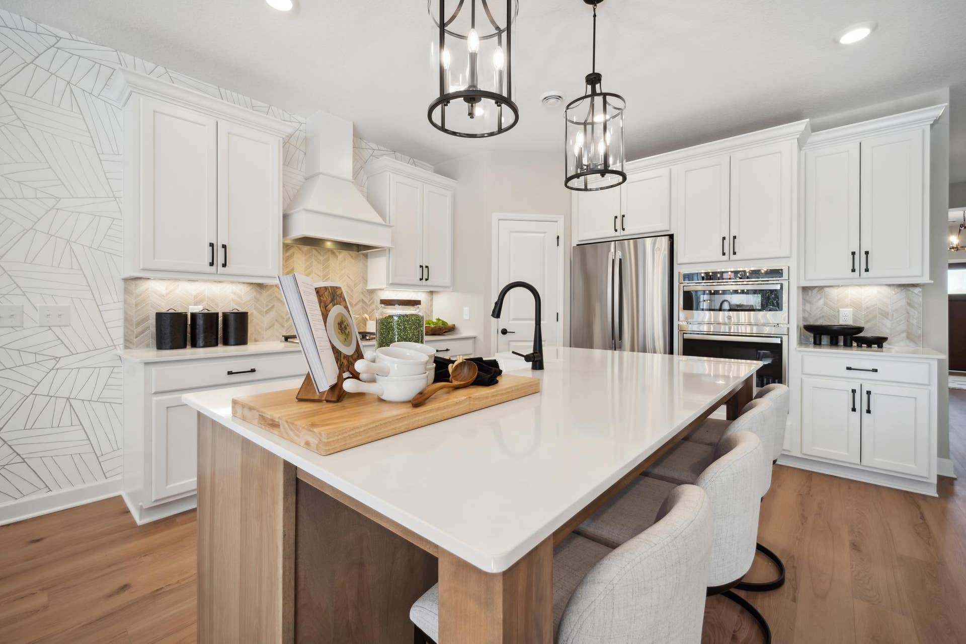 15680 Goodview Avenue N, Hugo, MN 55038 15680 Goodview Avenue N, Hugo, MN 55038