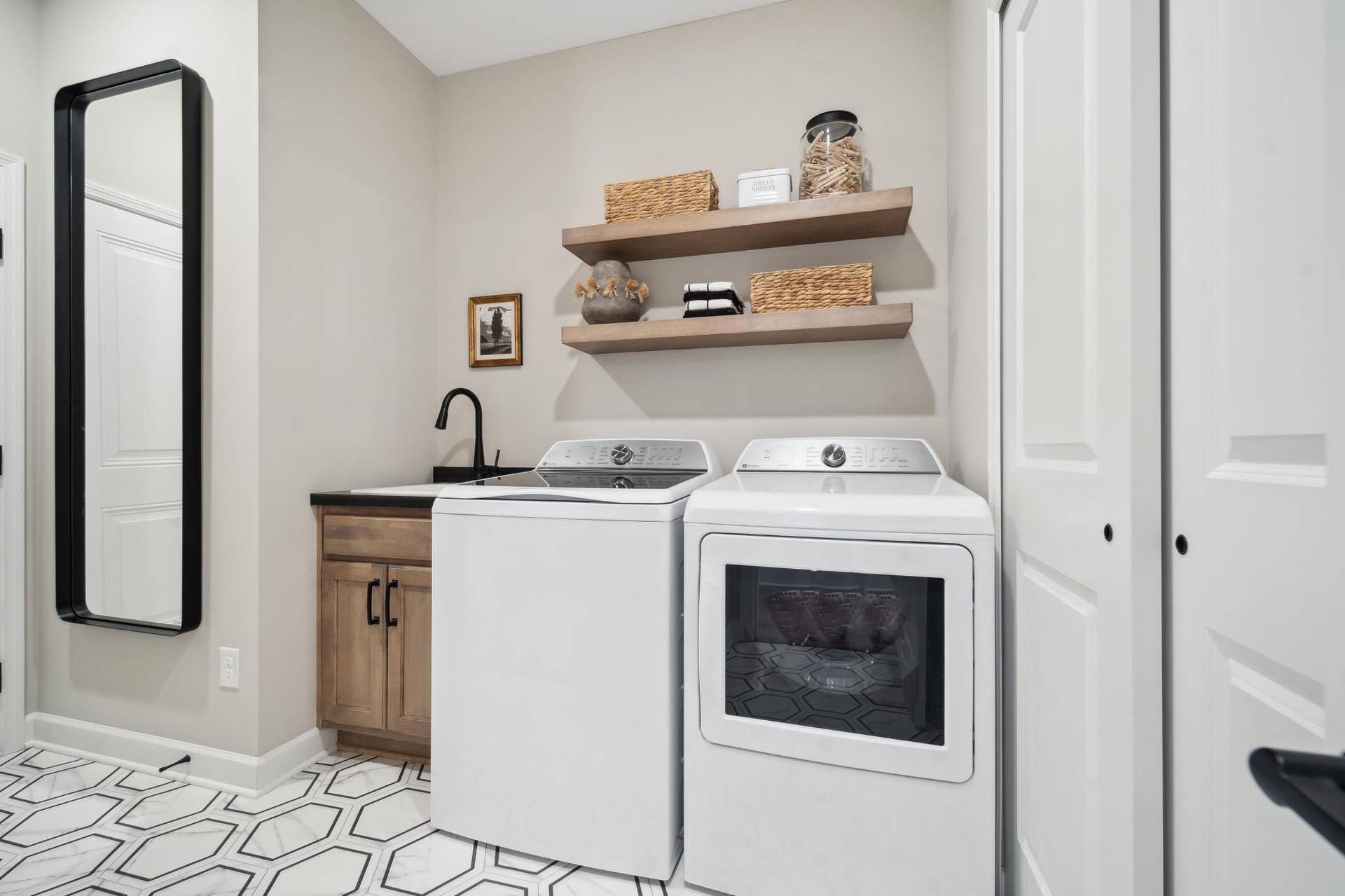 15680 Goodview Avenue N, Hugo, MN 55038 15680 Goodview Avenue N, Hugo, MN 55038