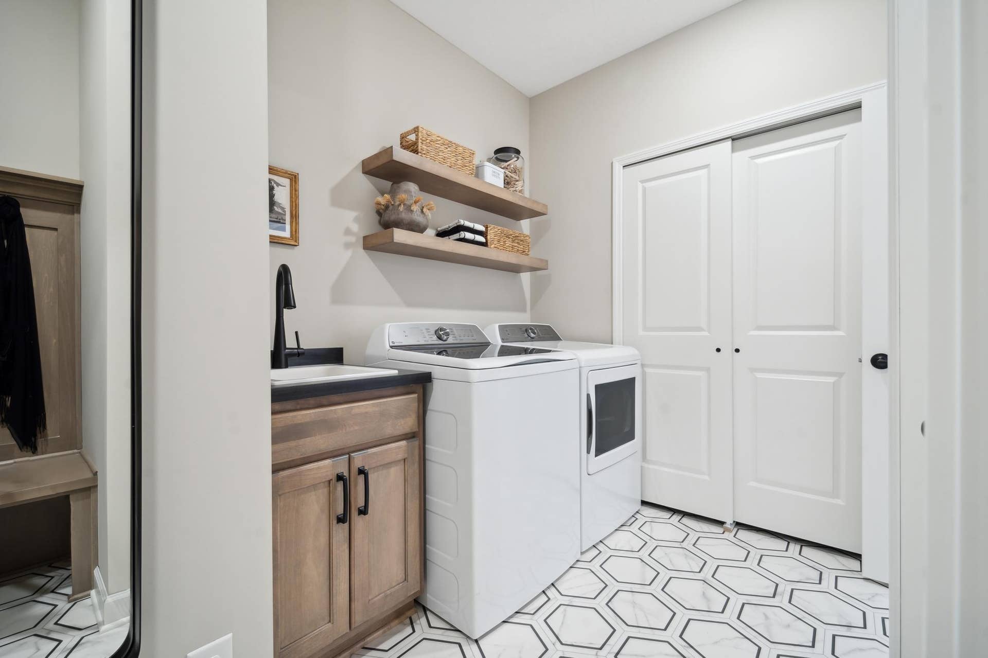 15680 Goodview Avenue N, Hugo, MN 55038 15680 Goodview Avenue N, Hugo, MN 55038