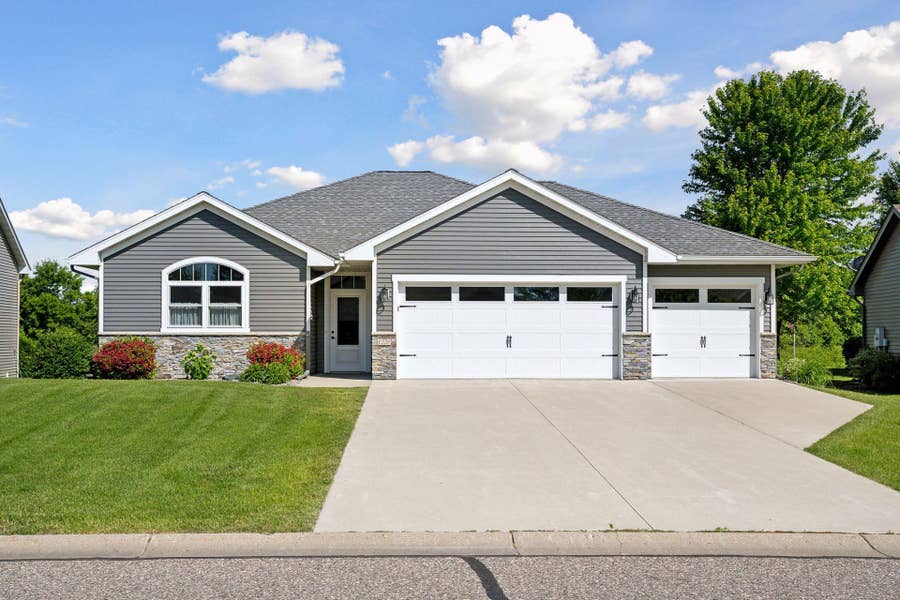 Property photo for 1226 Cypress Drive W, Annandale, MN