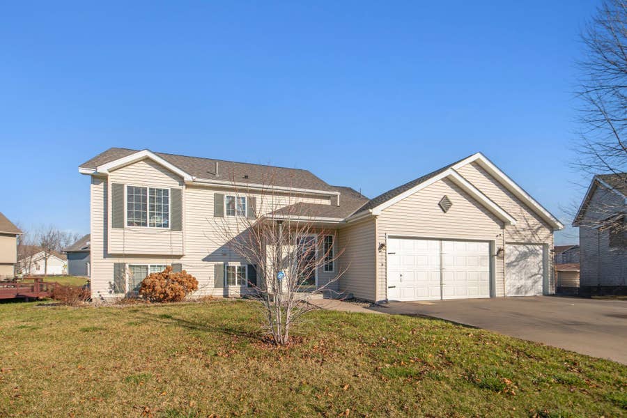 Property photo for 10150 31st Court NE, Saint Michael, MN