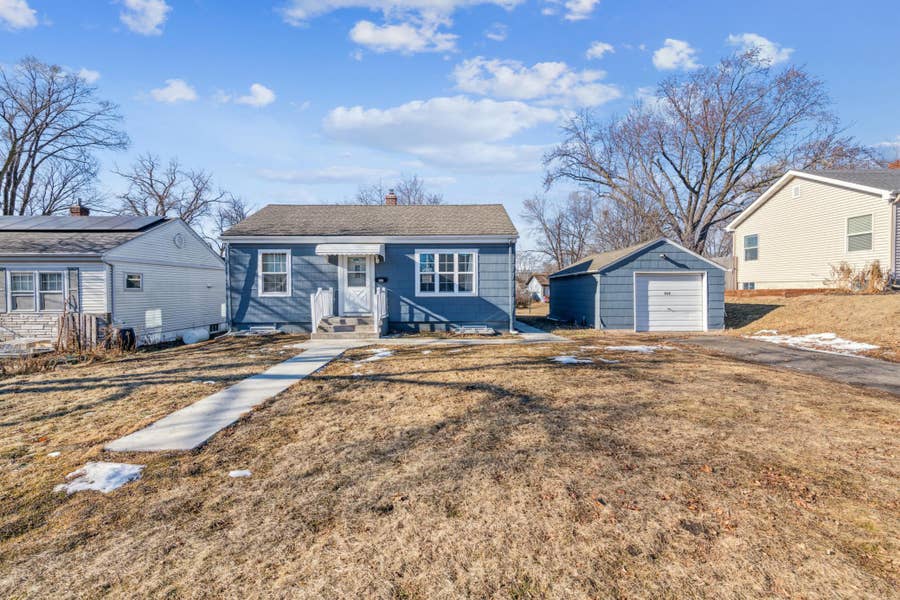 Property photo for 833 Lincoln Avenue, Saint Paul Park, MN