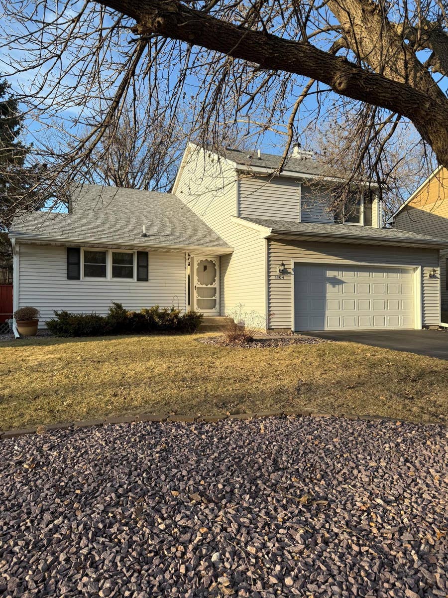 Property photo for 1304 Rushmore Crescent, Burnsville, MN