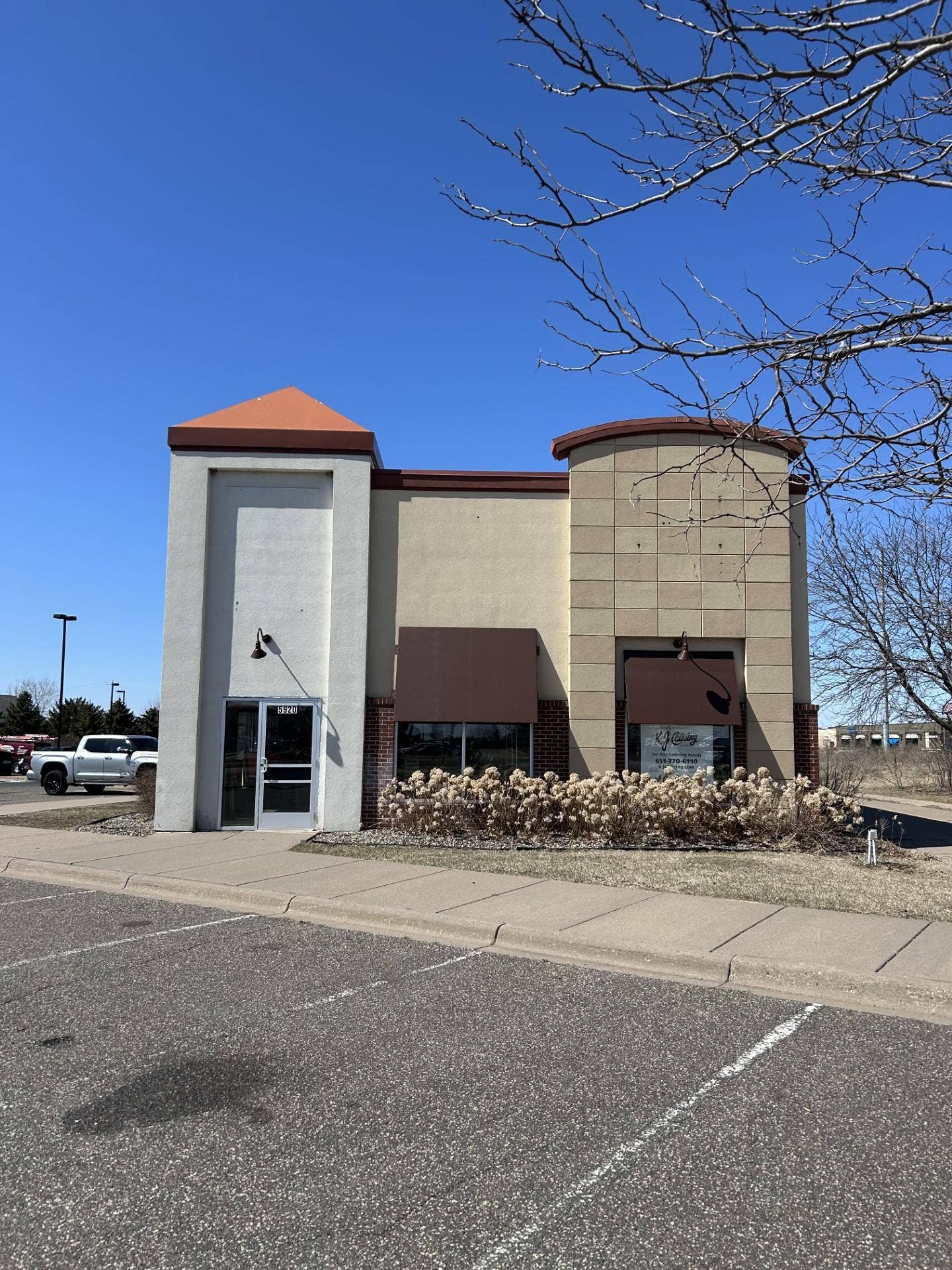 5920 Neal Avenue N, Oak Park Heights, MN 55082 5920 Neal Avenue N, Oak Park Heights, MN 55082