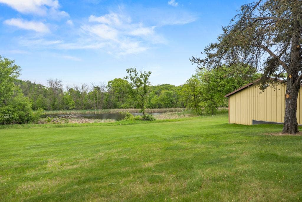 2591 Carver Avenue E, Maplewood, MN 55119 2591 Carver Avenue E, Maplewood, MN 55119