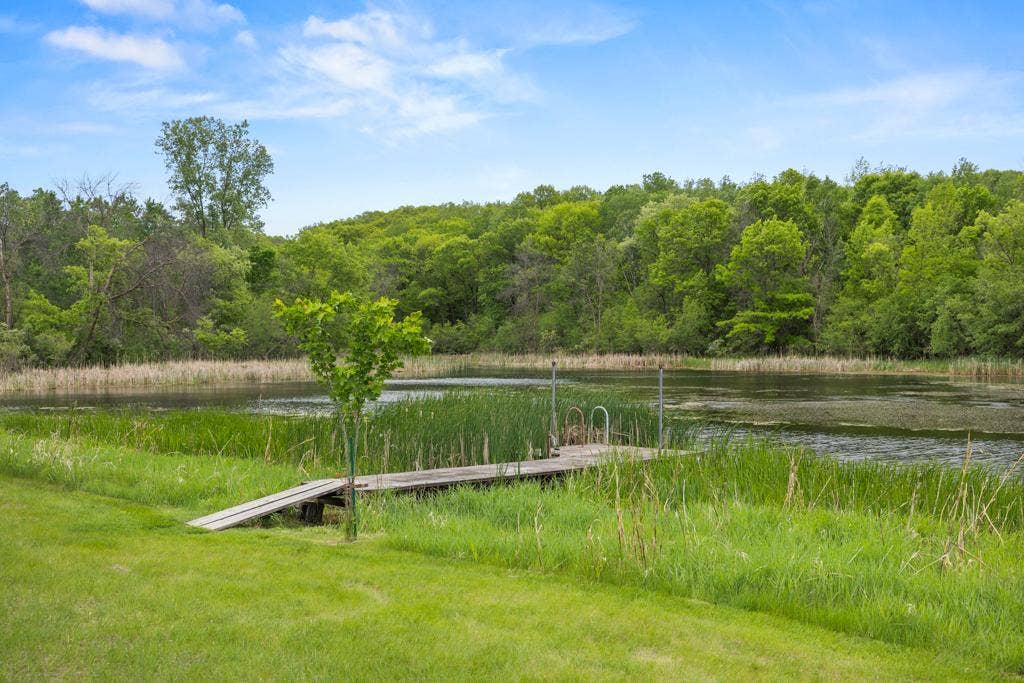 2591 Carver Avenue E, Maplewood, MN 55119 2591 Carver Avenue E, Maplewood, MN 55119