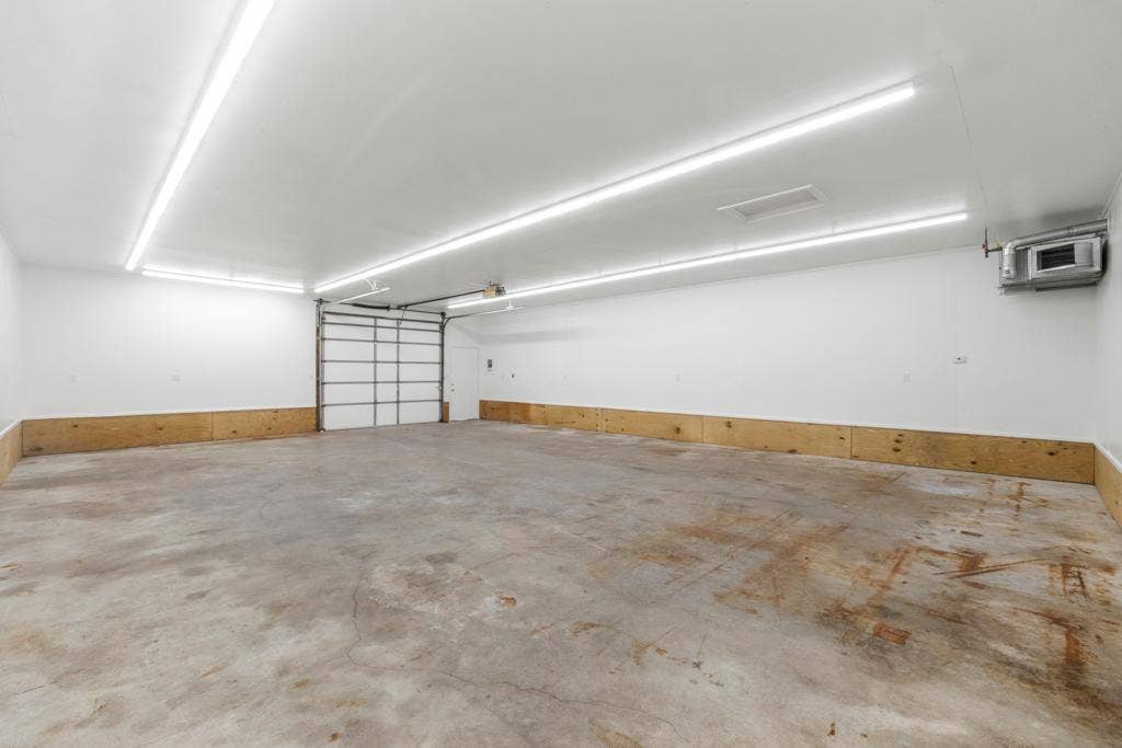 2591 Carver Avenue E, Maplewood, MN 55119 2591 Carver Avenue E, Maplewood, MN 55119