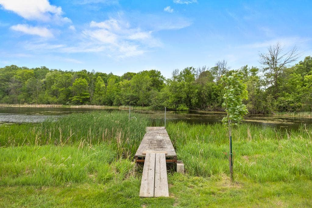 2591 Carver Avenue E, Maplewood, MN 55119 2591 Carver Avenue E, Maplewood, MN 55119