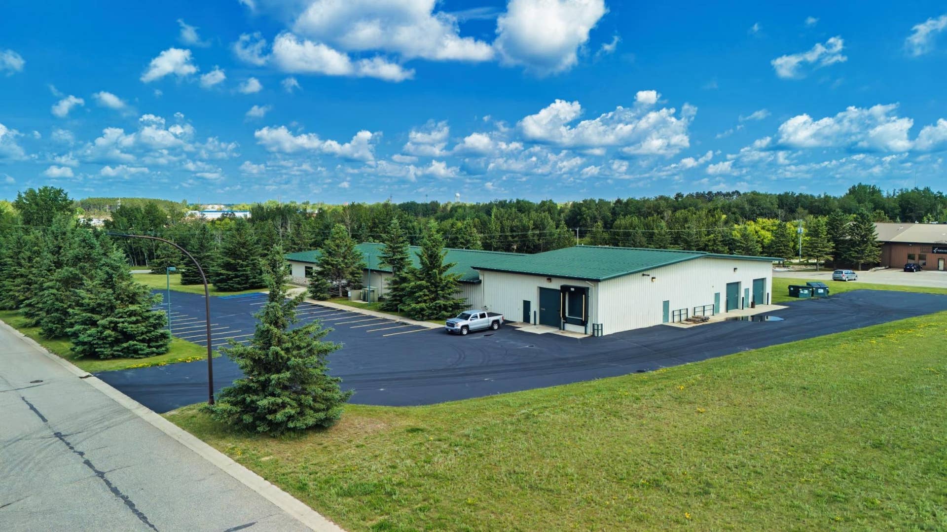 1001 Naylor Drive SE, Bemidji, MN 56601 Loading Dock.jpeg