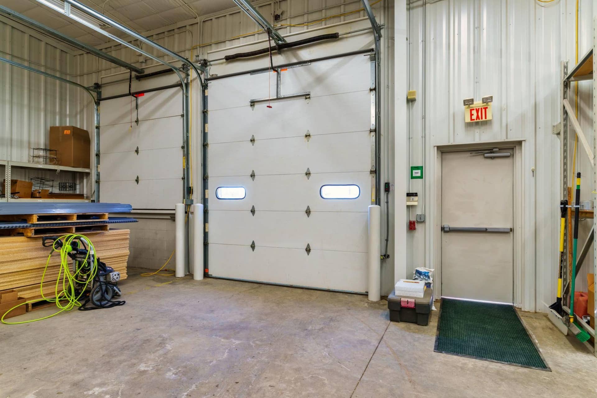 1001 Naylor Drive SE, Bemidji, MN 56601 Loading Dock.jpeg