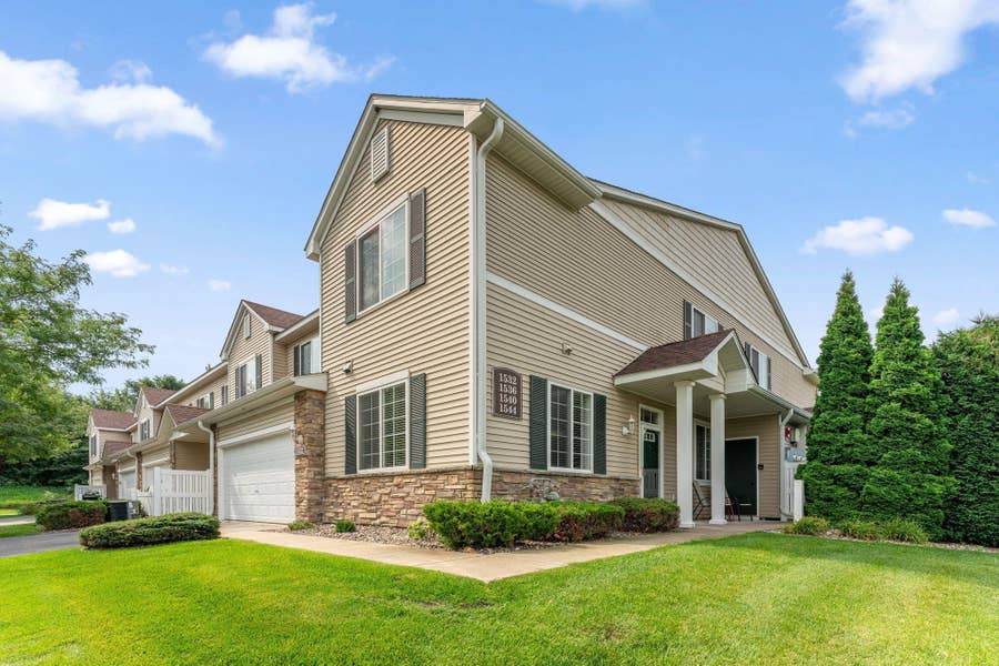 Property photo for 1532 139th Street W, Rosemount, MN