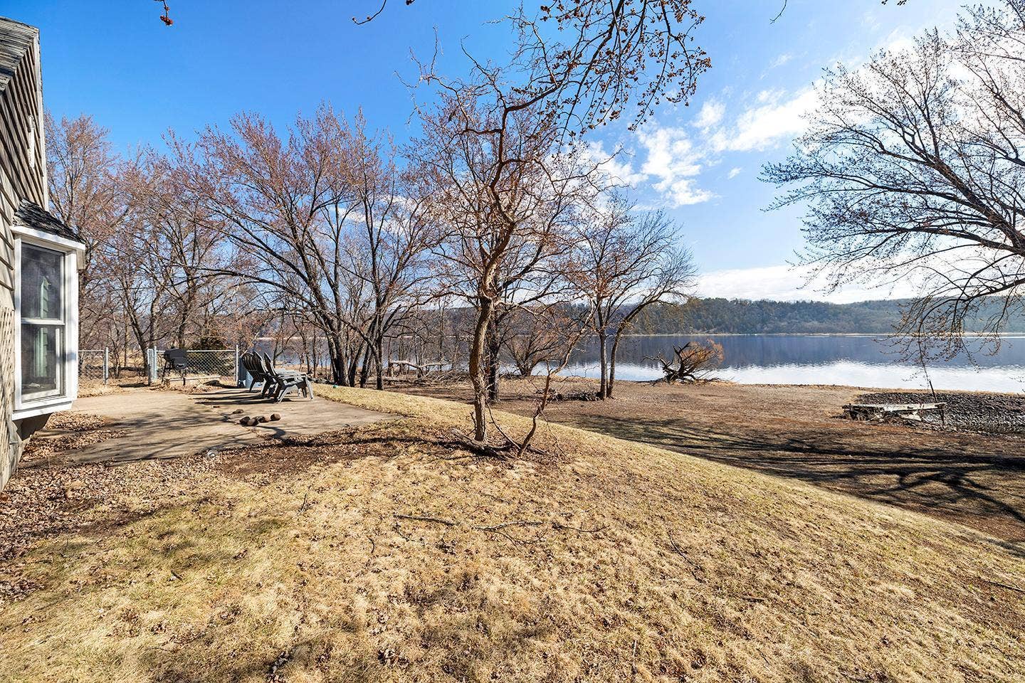 16 Point Road, Bayport, MN 55003