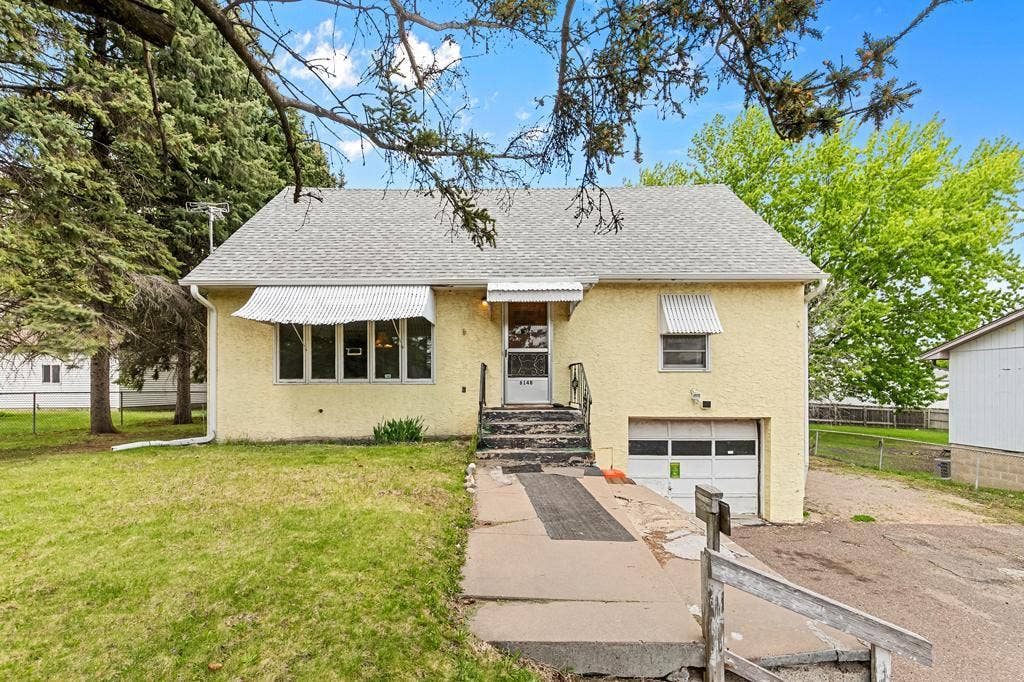 6148 Upper 51st Street N, Oakdale, MN 55128 Make it Your Own