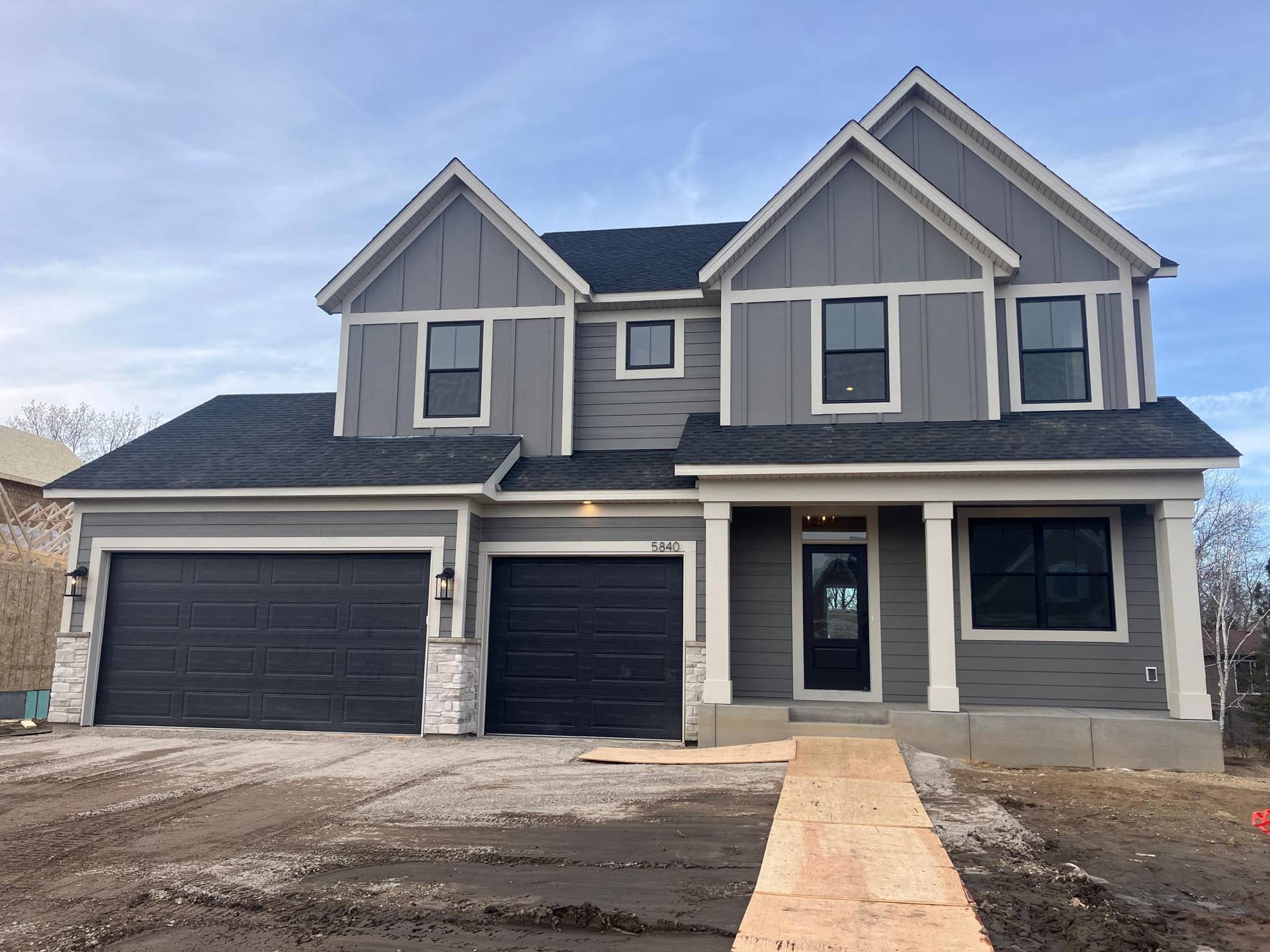 Hanson Builders Quick Move In!