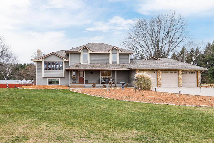 Property photo for 10357 117th Street N, Grant, MN