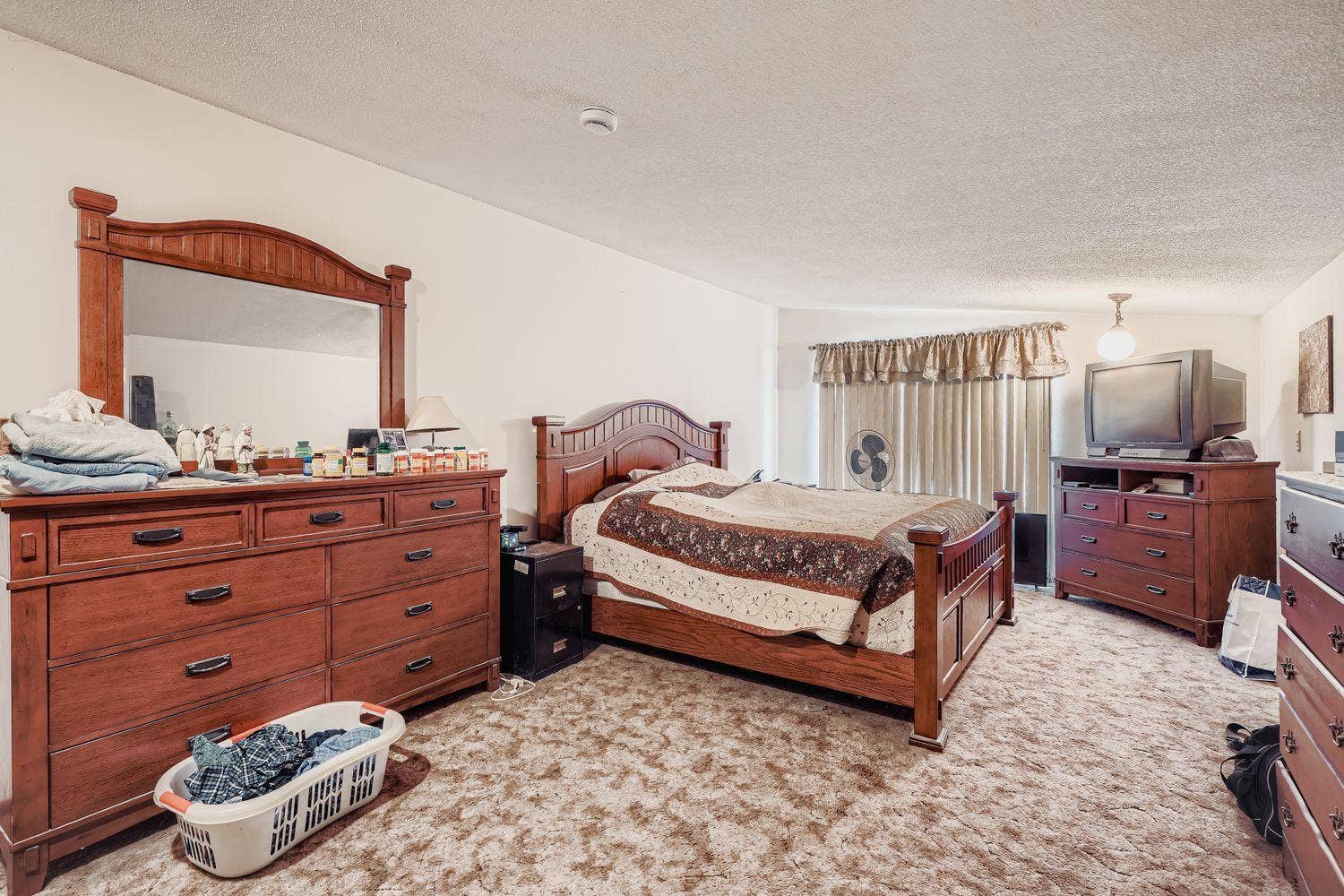 1745 Primary Bedroom