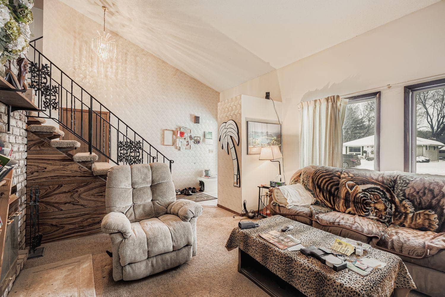 Main level Living room