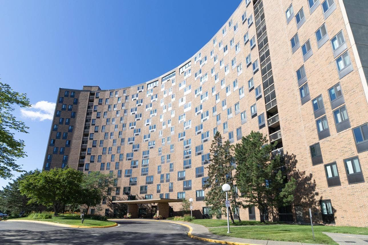 1181 Edgcumbe Road, #406, 95, Saint Paul, MN 55105 Welcome to 1181 Edgcumbe Rd #406!
