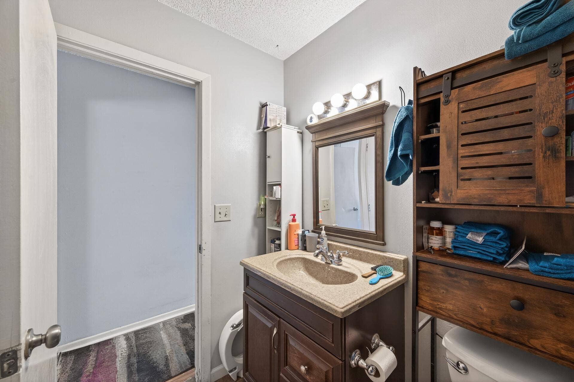 6530 83rd Court N, Brooklyn Park, MN 55445 6530 83rd Court N, Brooklyn Park, MN 55445