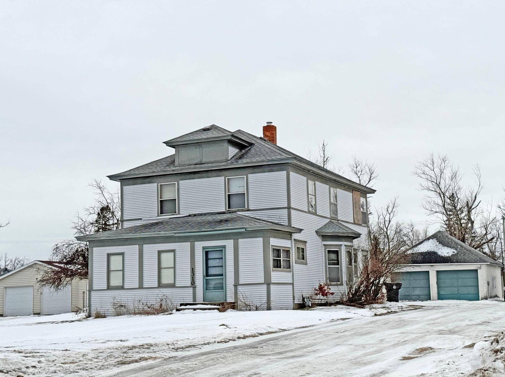 1310 1st Street E, Bemidji, MN 56601 2 Story Home.jpg