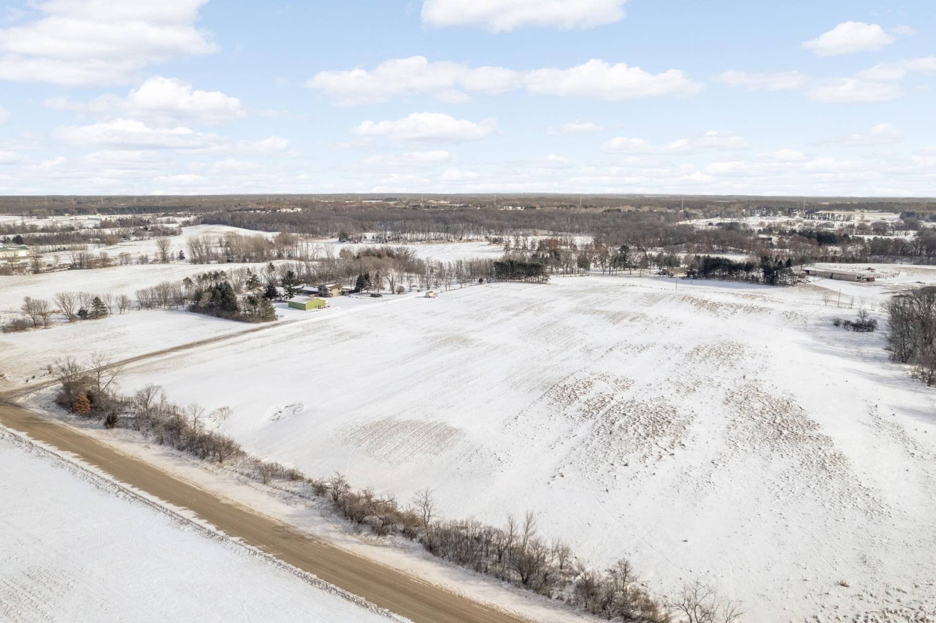 Welcome to 159xx Ingersoll Avenue N!