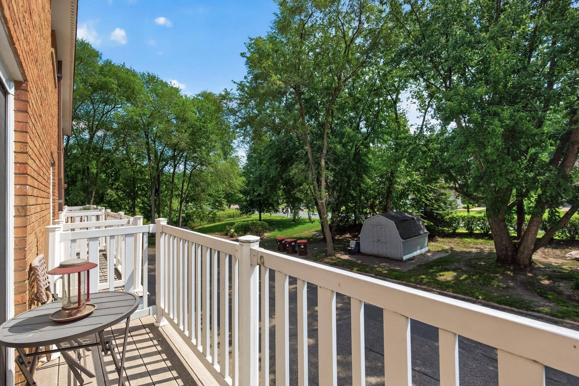 1860 Mcmenemy Street, #I, Maplewood, MN 55117 Welcome to 1860 Mcmenemy Street Unit I