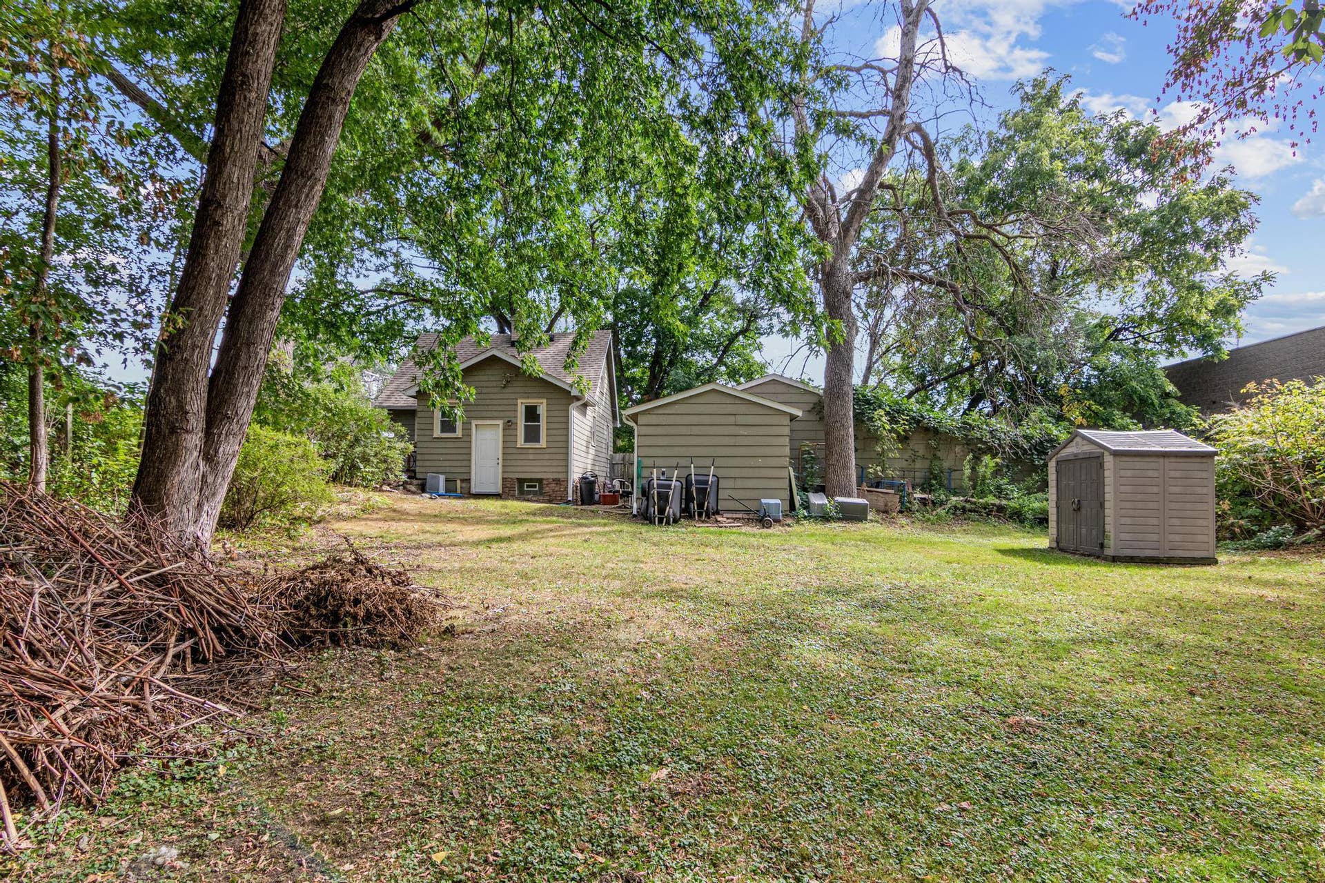 1709/1695 Mcknight Road N, Maplewood, MN 55109 1695-1701 McKnight Road-11.jpg