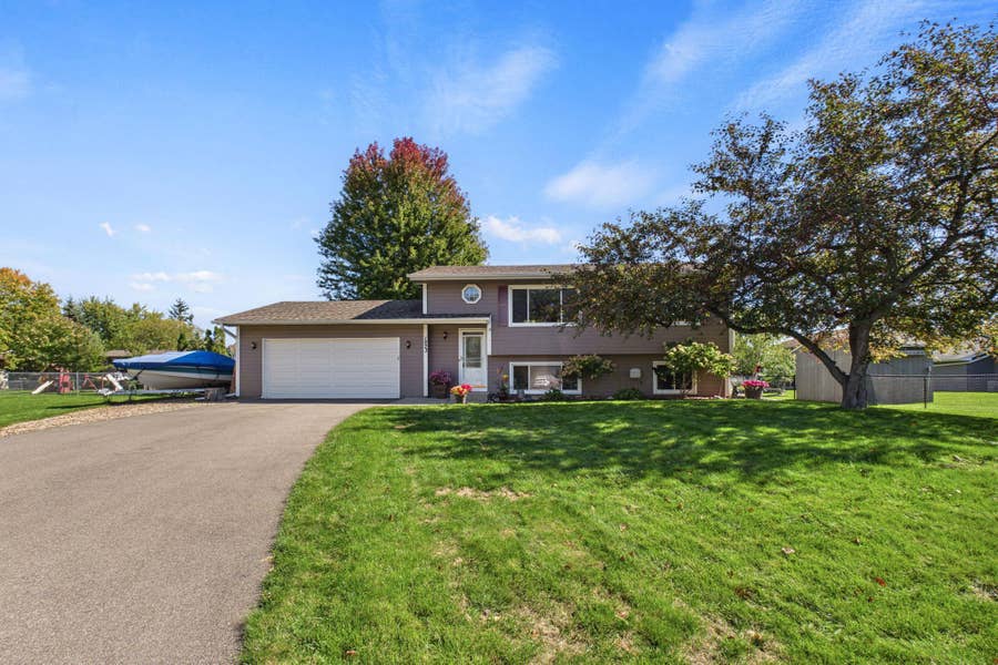 Property photo for 1823 Houle Circle, Hugo, MN