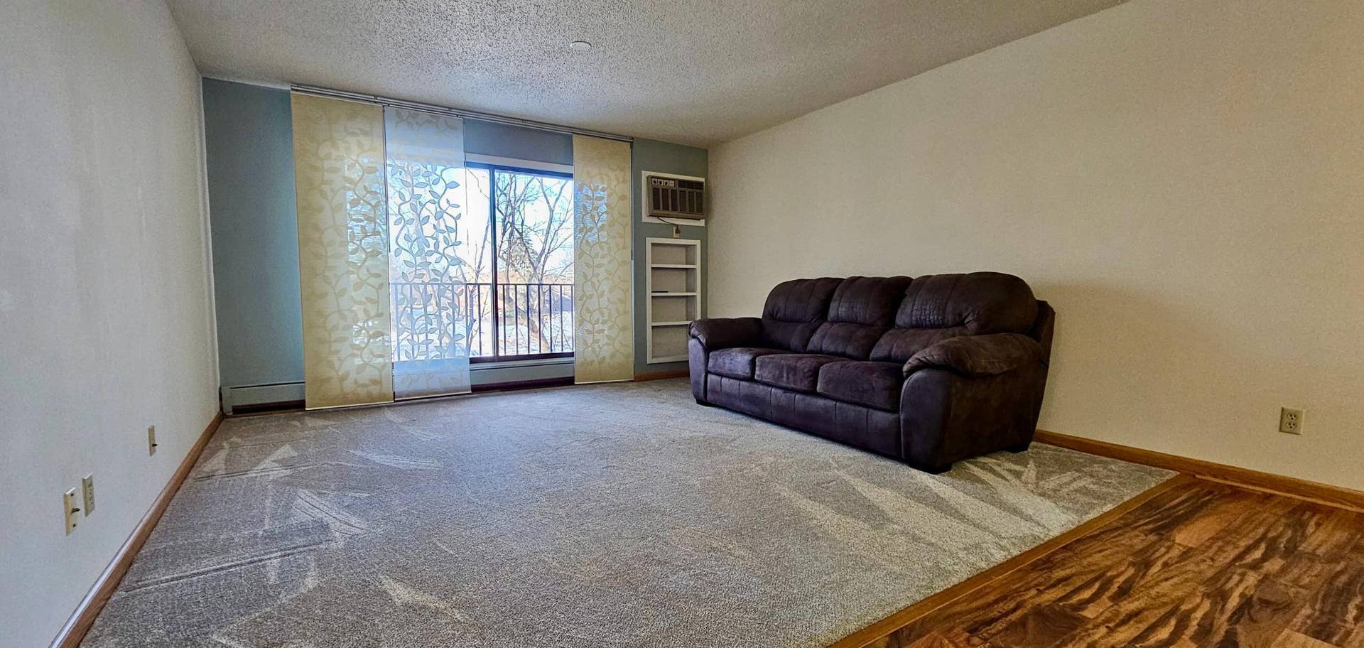 12600 Parkwood Drive, #208, Burnsville, MN 55337 IMG_7201.jpeg