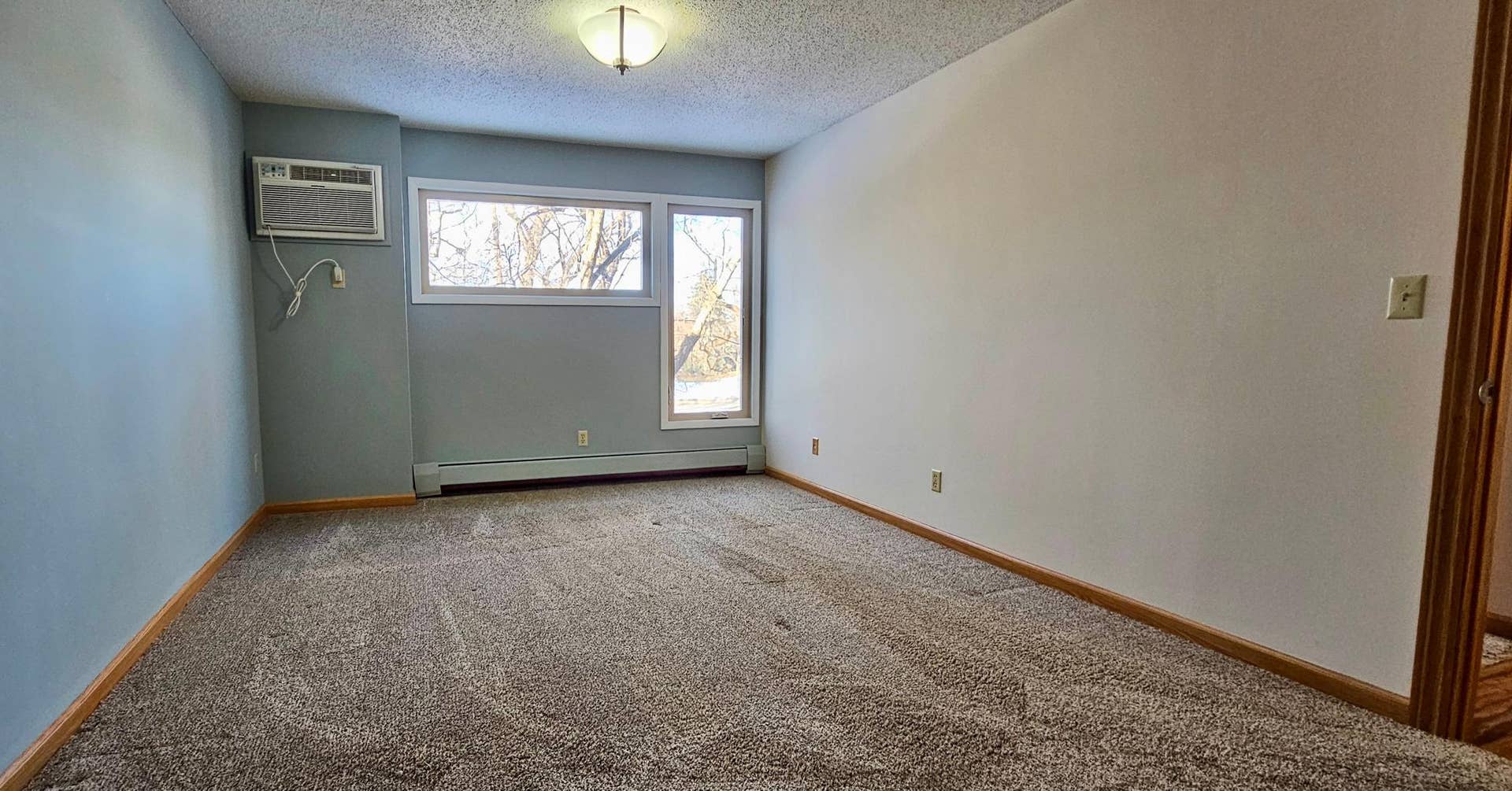 12600 Parkwood Drive, #208, Burnsville, MN 55337 IMG_7203.jpeg