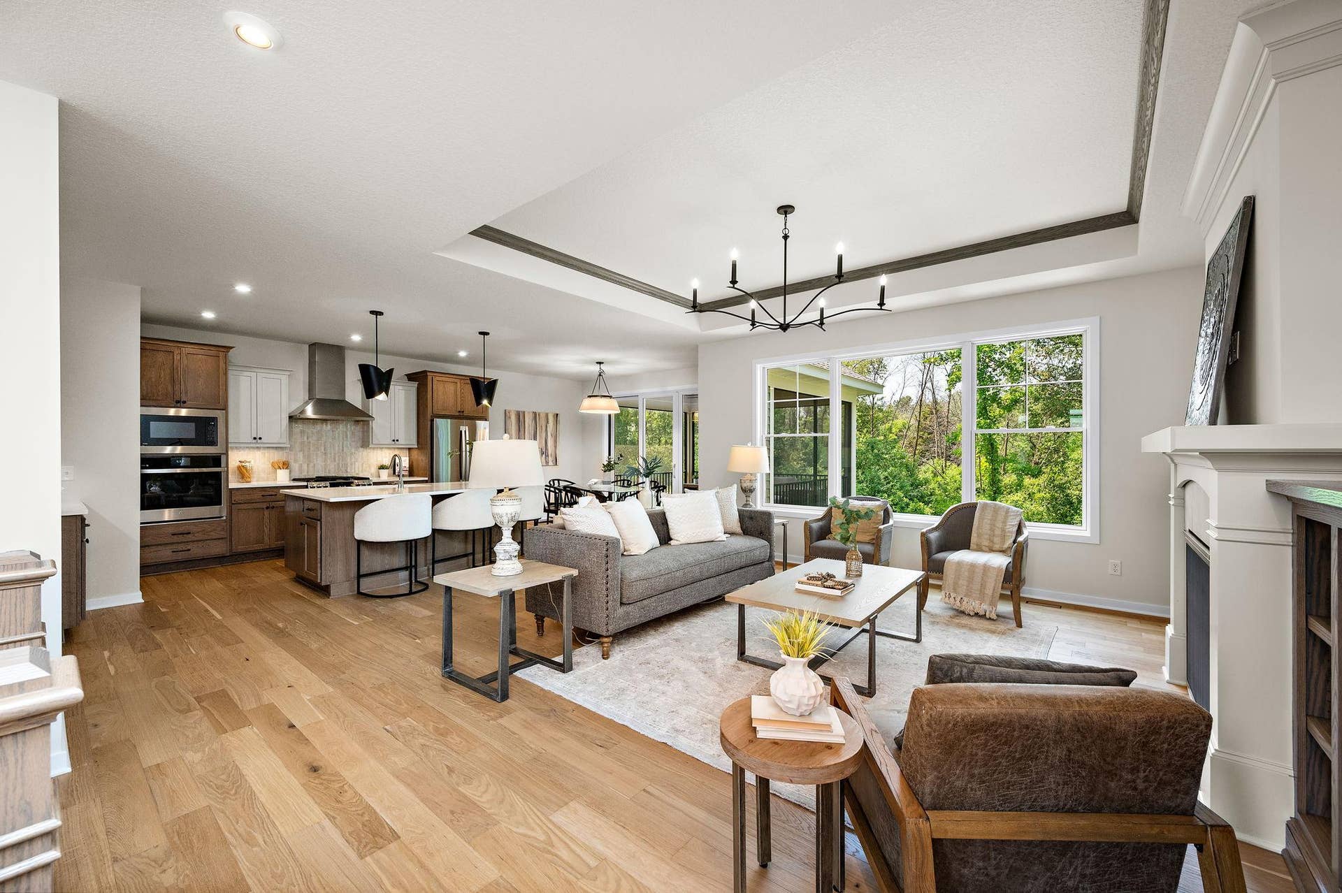5-web-or-mls-13728-enfield-ave-n.jpg