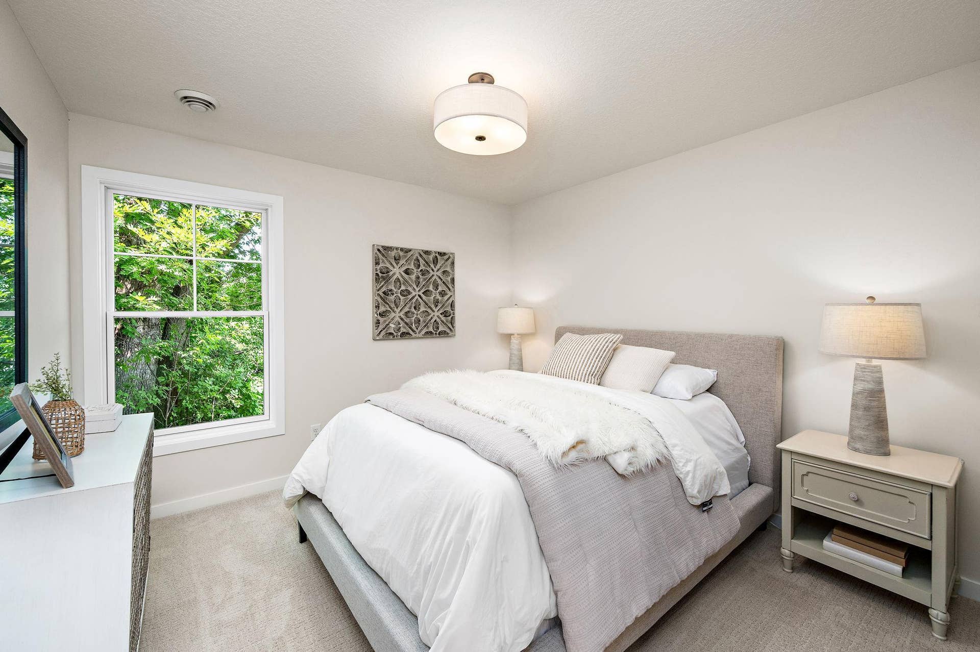 25-web-or-mls-13728-enfield-ave-n.jpg