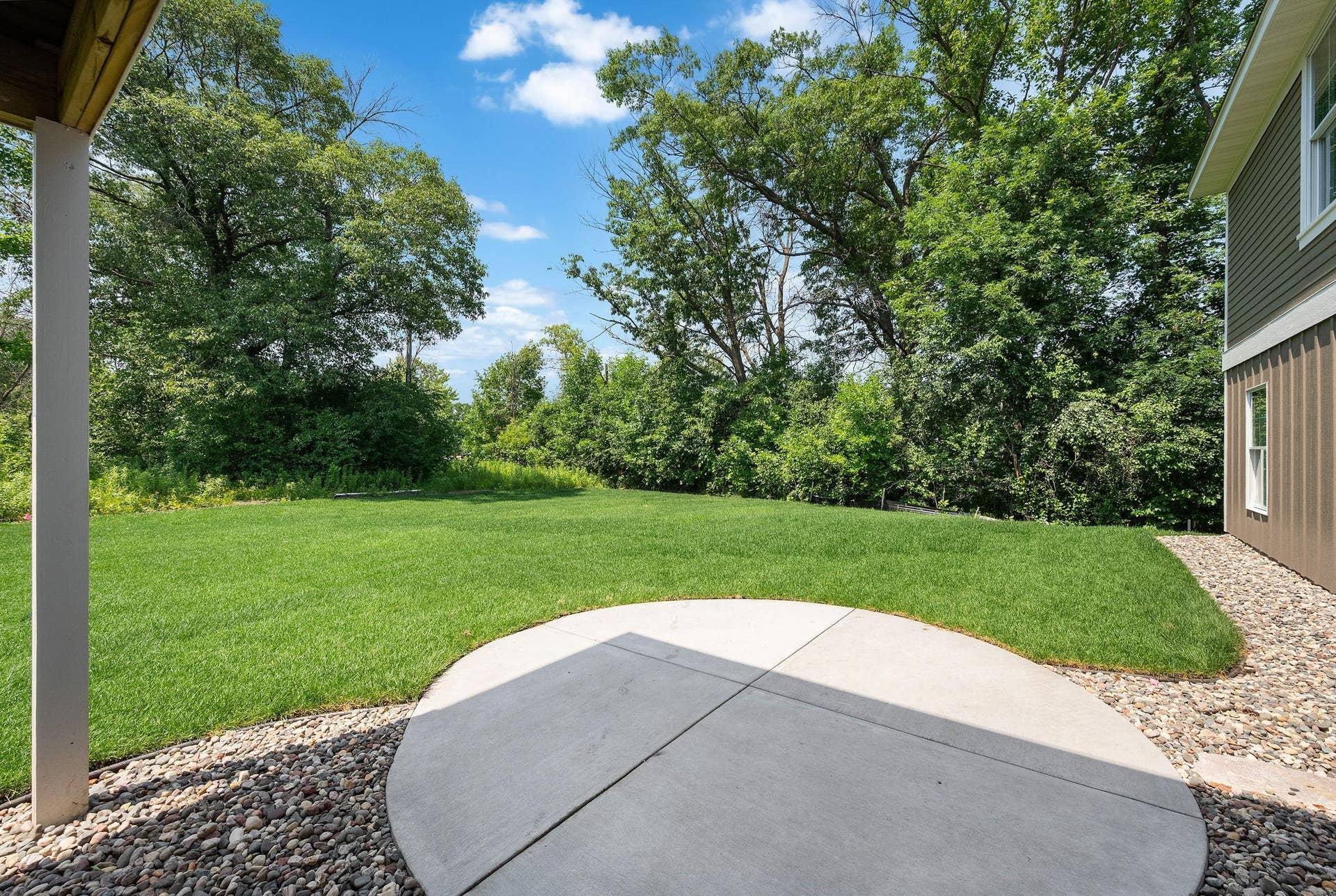 32-web-or-mls-13728-enfield-ave-n.jpg