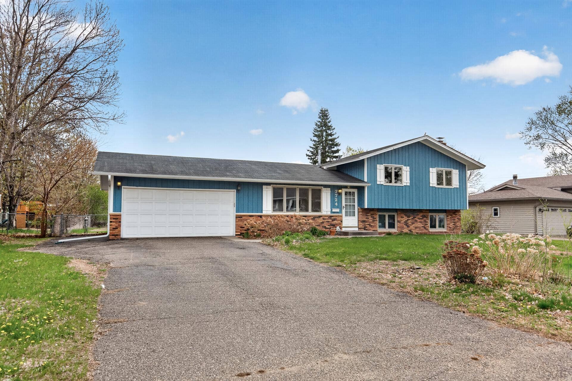 7724 Arlington Avenue N, Brooklyn Park, MN 55443 01_7724_Arlington_Avenue_N1_mls.jpg