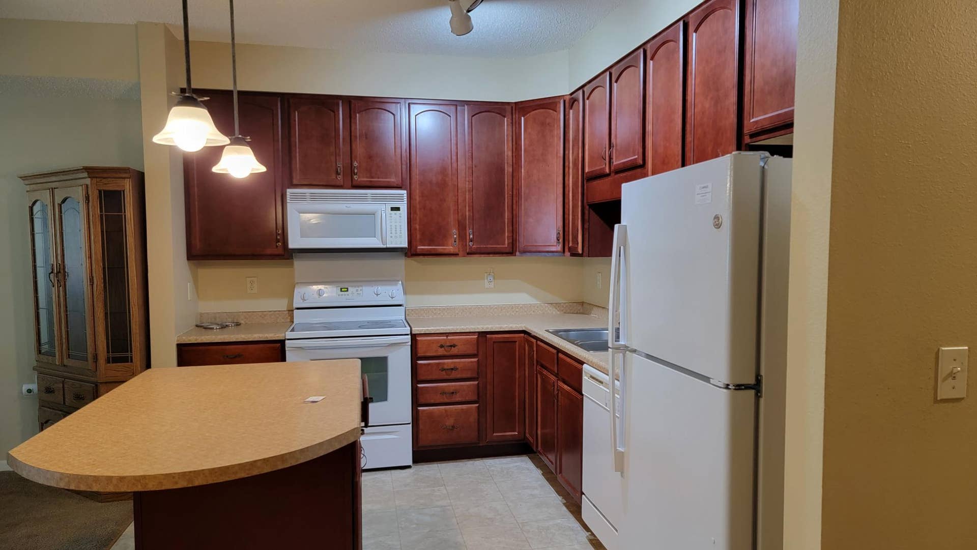 3800 85th Avenue N, #119, Brooklyn Park, MN 55443 Kitchen