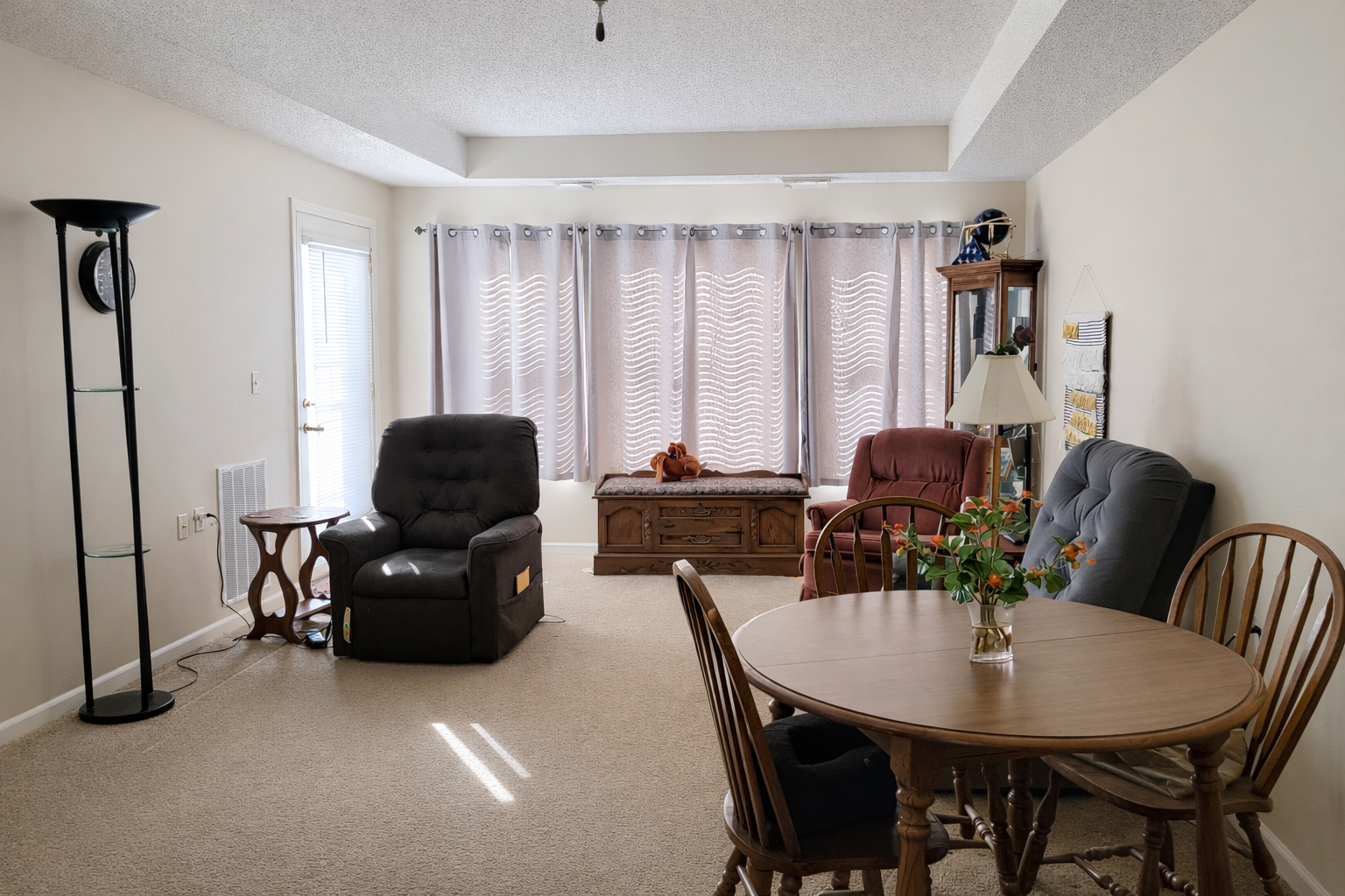3800 85th Avenue N, #119, Brooklyn Park, MN 55443 2nd View Living Room
