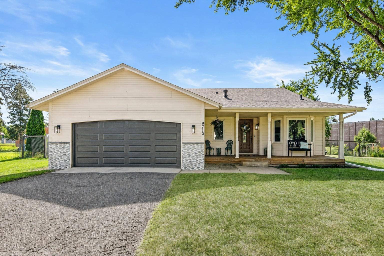 9712 Trenton Lane N, Maple Grove, MN 55369 Welcome to 9712 Trenton Lane N!