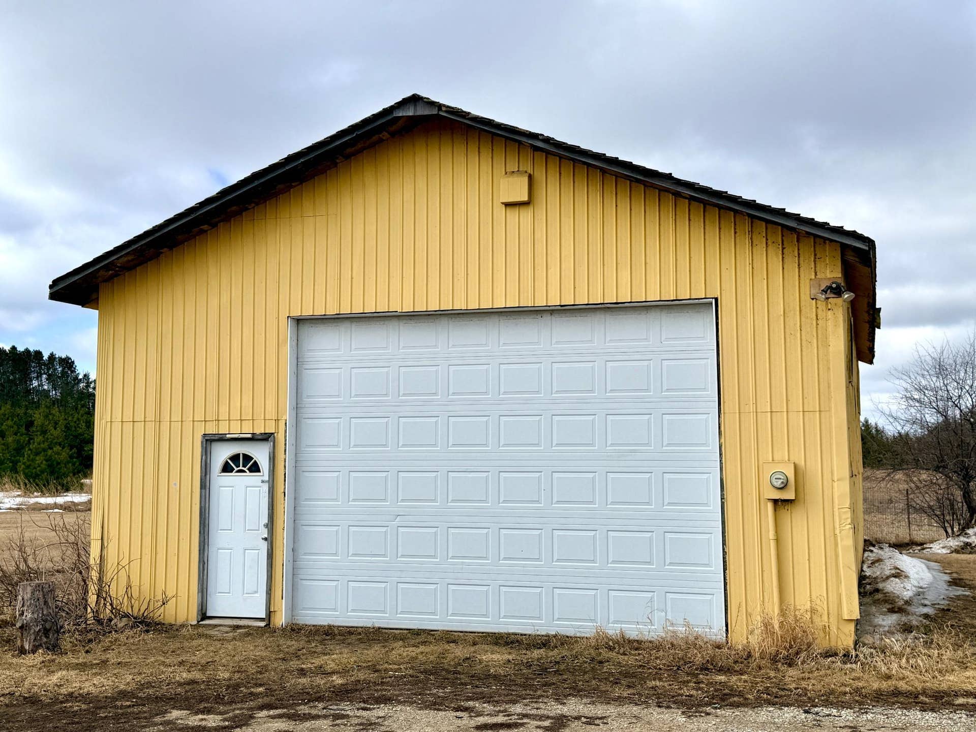 515 Carr Lake Road SE, Bemidji, MN 56601 Pole Building