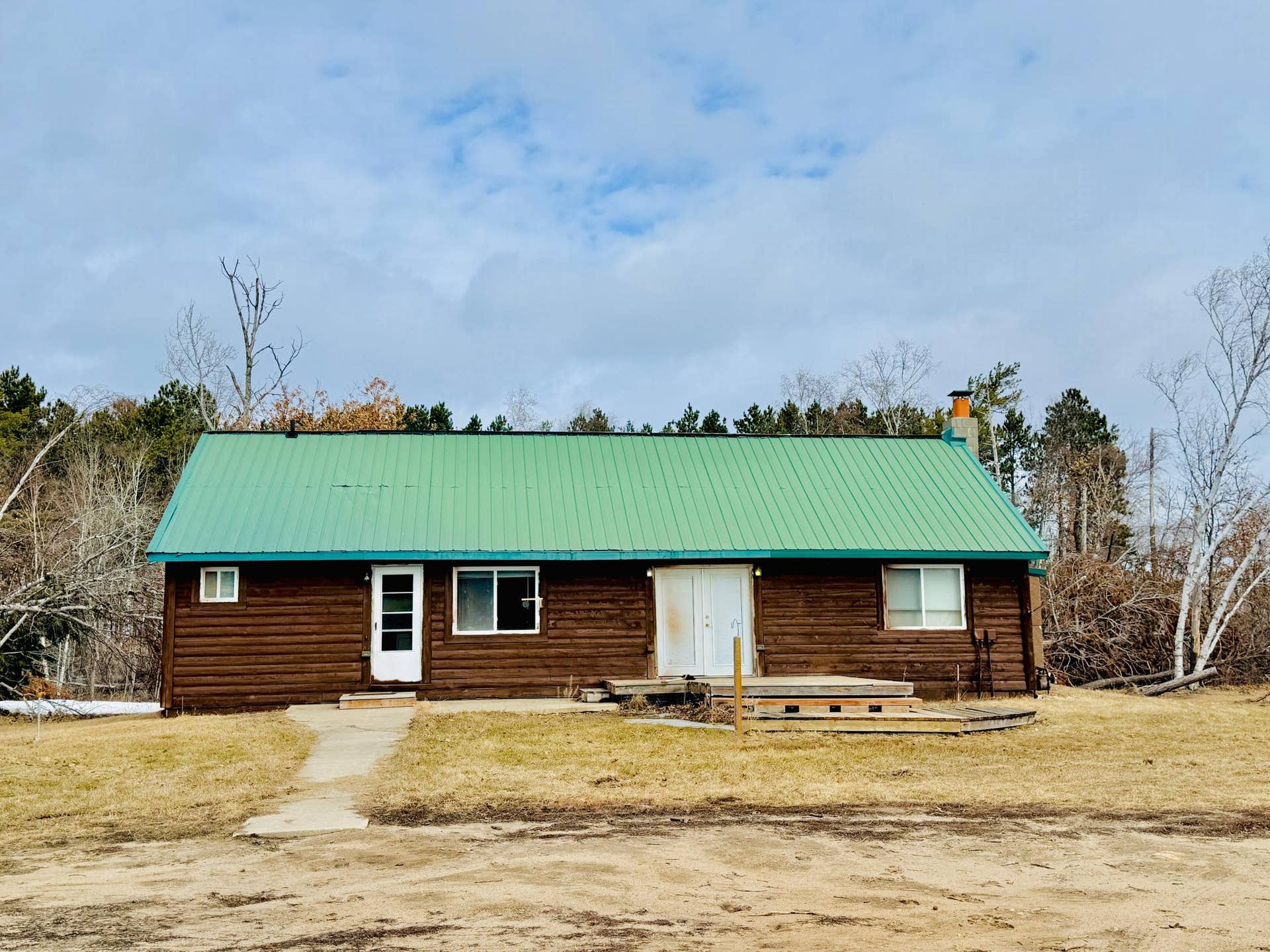 515 Carr Lake Road SE, Bemidji, MN 56601 Front of home