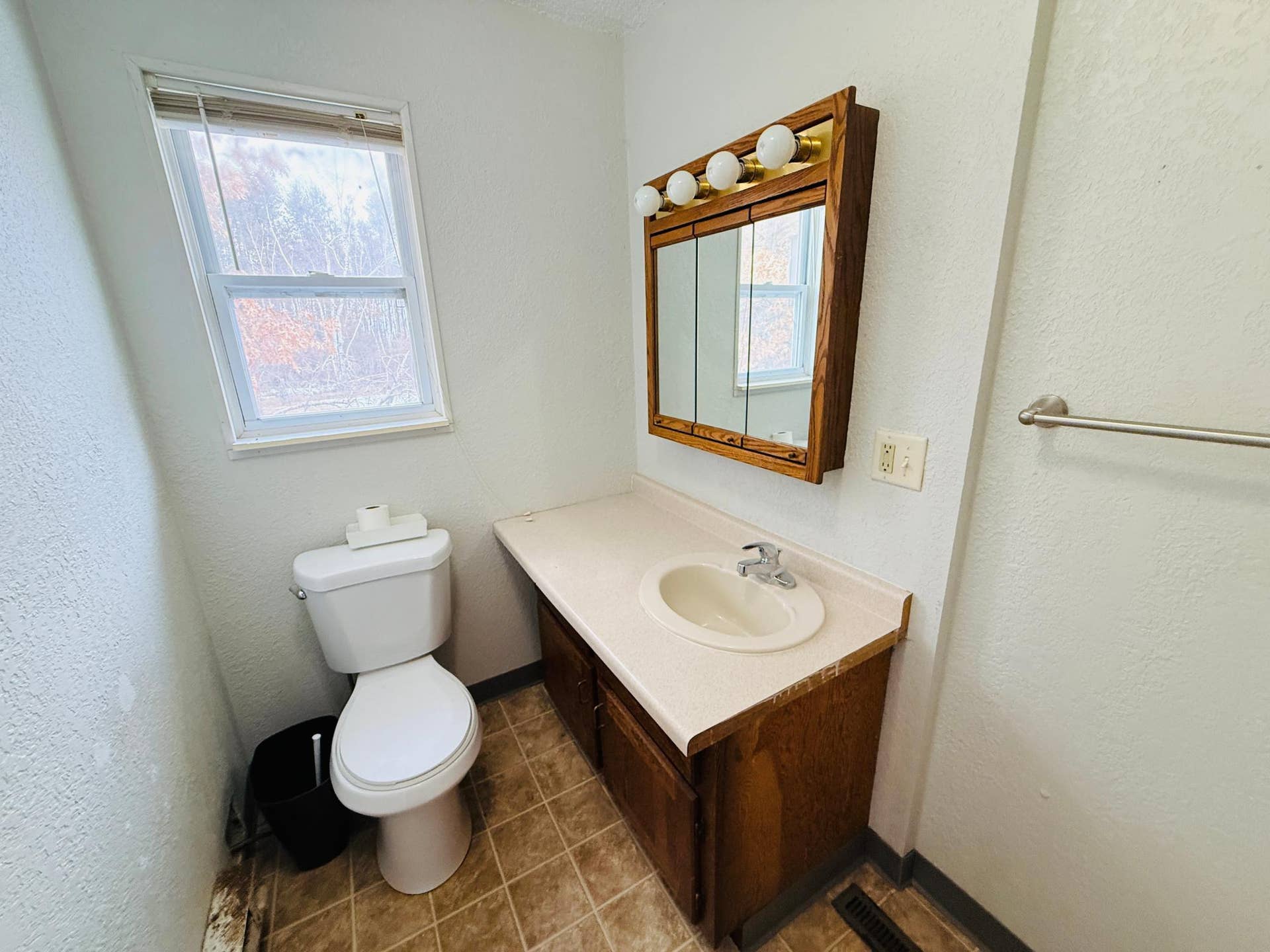 515 Carr Lake Road SE, Bemidji, MN 56601 Primary Bathroom