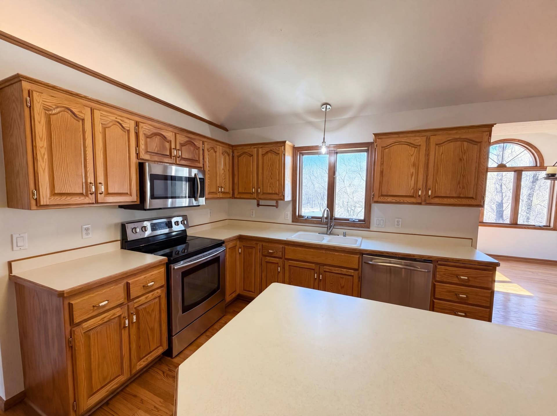 8433 Upland Lane N, Maple Grove, MN 55311 photo_02.jpg